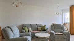 ruhige 2-Raum-Wohnung mit Aufzug und Balkon zum grünen Innenhof,, EBK und Möbel können möglich